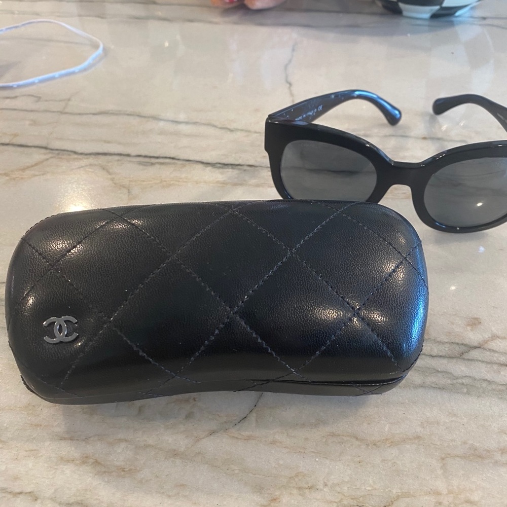 Chanel sunglasses! - Picture 4 of 5